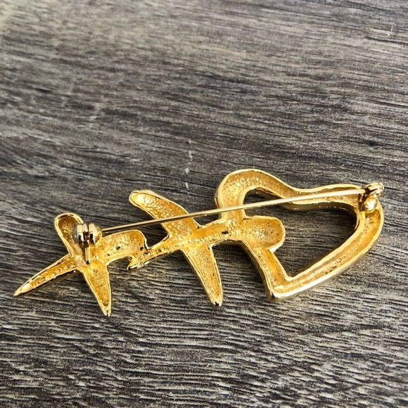 Vtg Love and Kisses Brooch - Picture 7 of 10